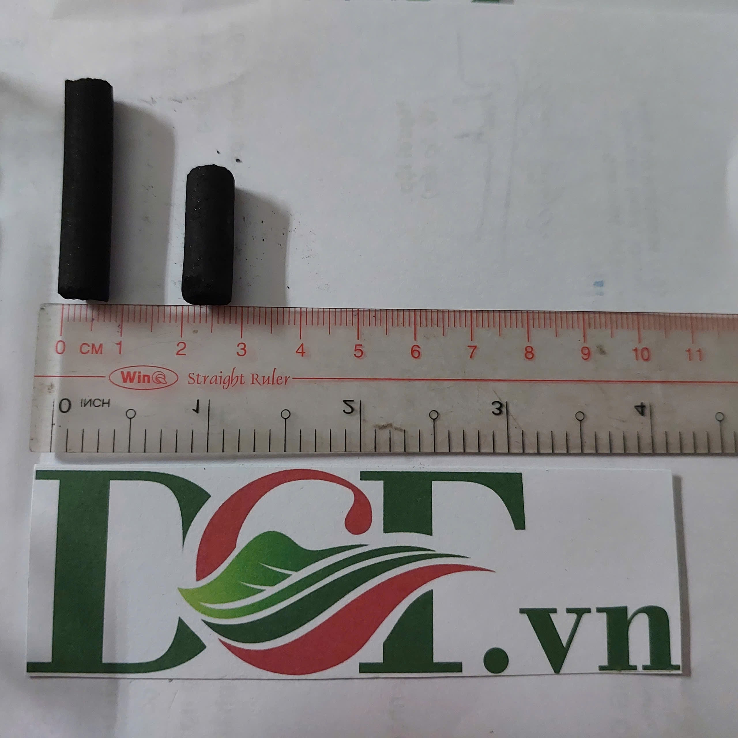 2. Than hoạt tính dạng viên trụ tròn (Pellet) DCF.vn