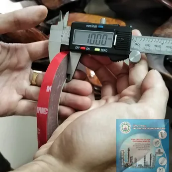 Băng keo 2 mặt 3M 4229P dán kính ô tô