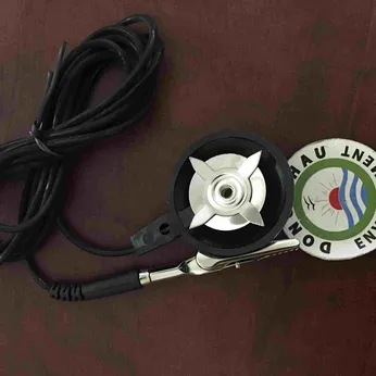 Dây nối đất với thảm chống tĩnh điện