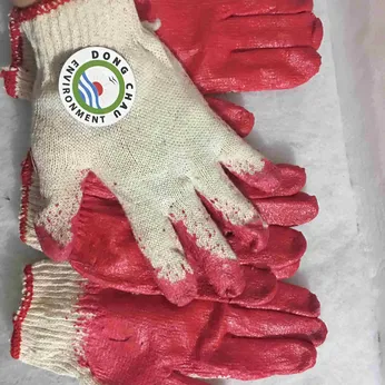 Găng tay bảo vệ bàn tay phủ sơn đỏ