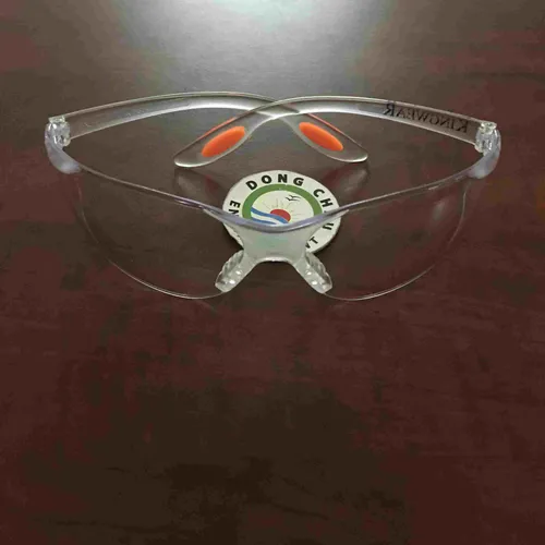 Kính bảo hộ màu trắng Kingwear KW211 màu trong 