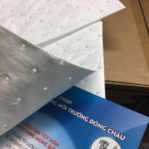 Tấm Thấm Dầu Spilfyter và Tấm Thấm Dầu INDO Công Nghiệp của Đông Châu 