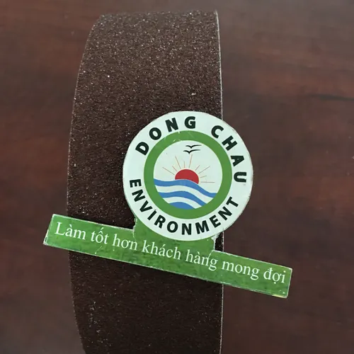 Keo dán nền chống trượt ngã màu nâu