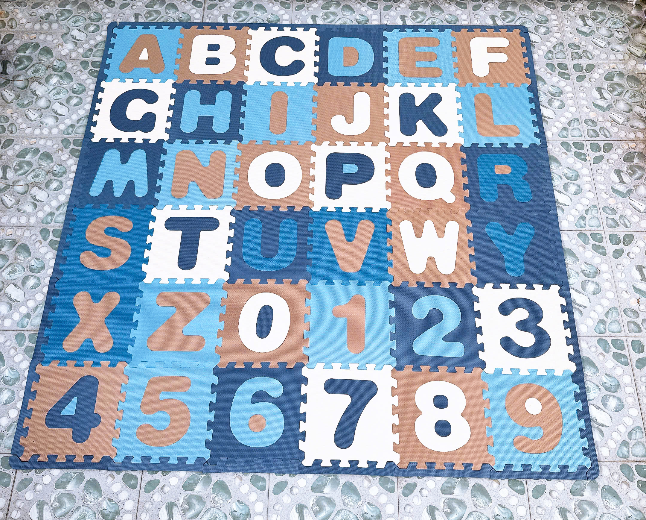 Thảm xốp lót sàn bộ 36 chữ cái+ số (30cm x 30cm) màu pastel