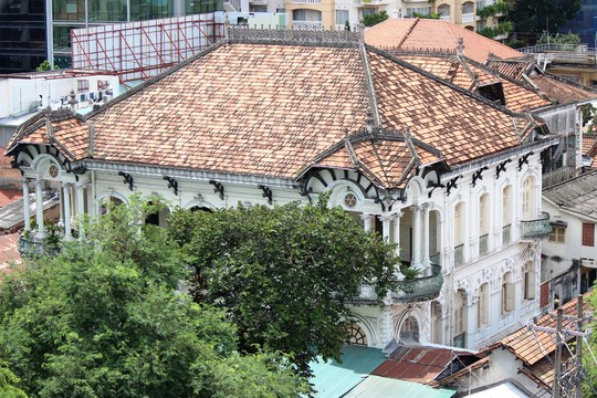 Bán biệt thự cổ 110-112 Võ Văn Tần góc Bà Huyện Thanh Quan Quận 3 giá 35 triệu USD