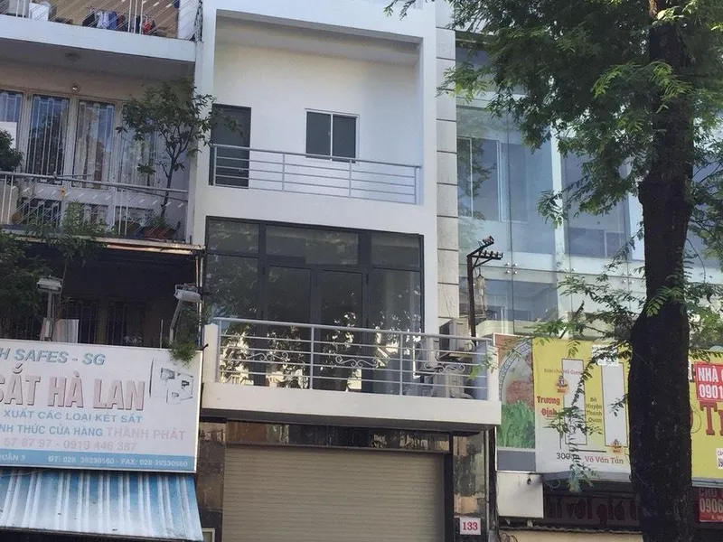 Bán nhà mặt tiền 133 Võ Văn Tần Quận 3