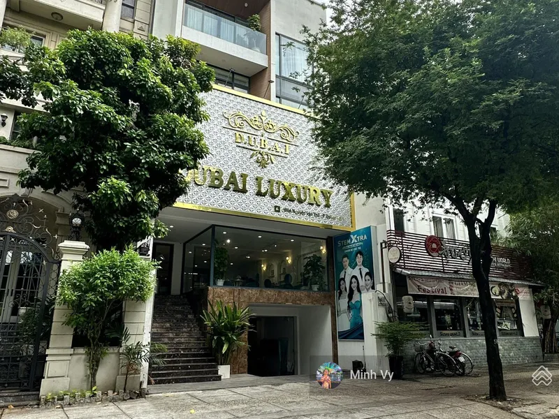 Bán nhà mặt tiền 180A1 Nguyễn Văn Thủ Quận 1