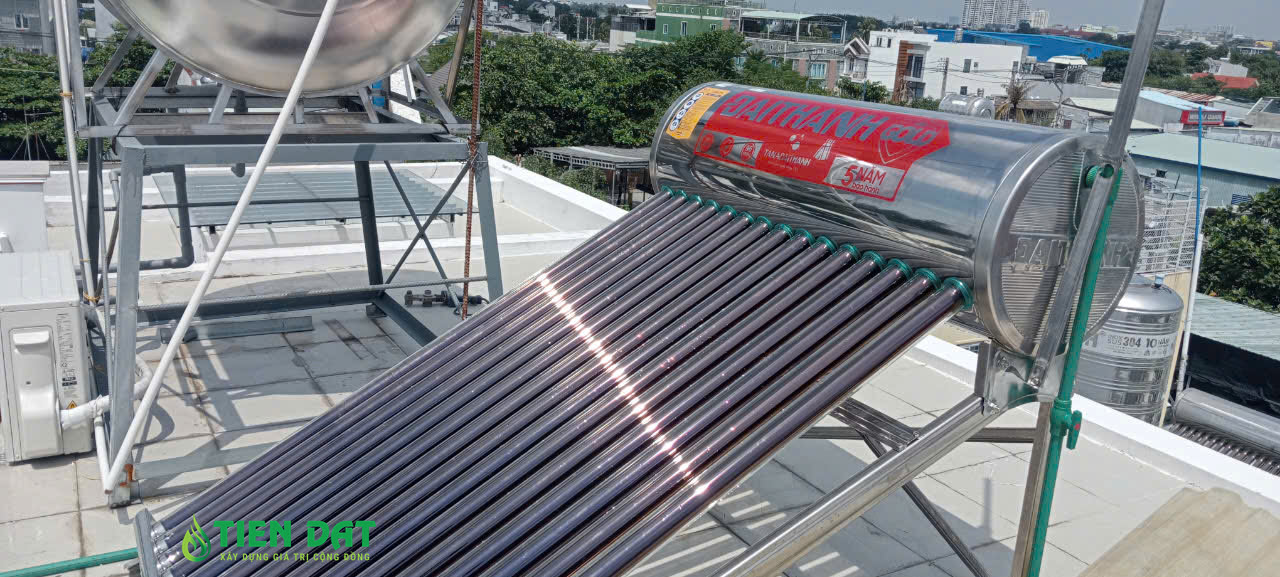 Máy năng lượng mặt trời Đại Thành 130L–300L có sẵn tại Trung Mỹ Tây – Giao tận nơi Máy năng lượng mặt trời Đại Thành 130L–300L có sẵn tại Trung Mỹ Tây – Giao tận nơi