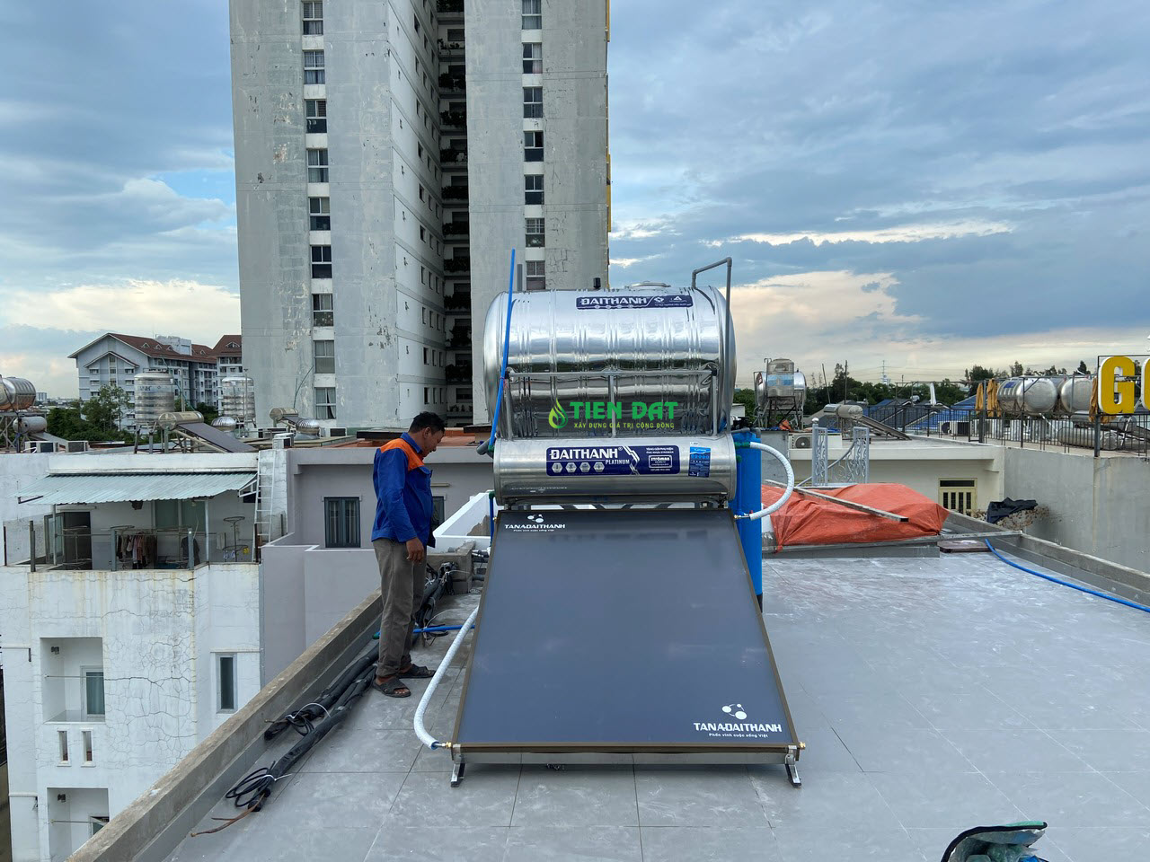 Máy nước nóng tấm phẳng tại Bình Lợi Trung lắp đặt nhanh, bảo hành chính hãng Máy nước nóng tấm phẳng tại Bình Lợi Trung lắp đặt nhanh, bảo hành chính hãng