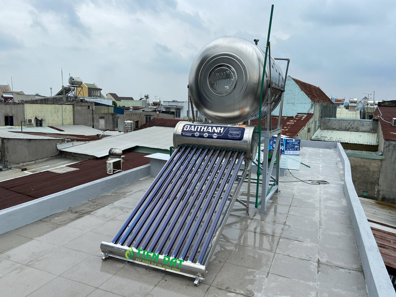 Mua máy nước nóng NLMT Đại Thành chính hãng tại phường An Lạc – Giao lắp tận nơi Mua máy nước nóng NLMT Đại Thành chính hãng tại phường An Lạc – Giao lắp tận nơi