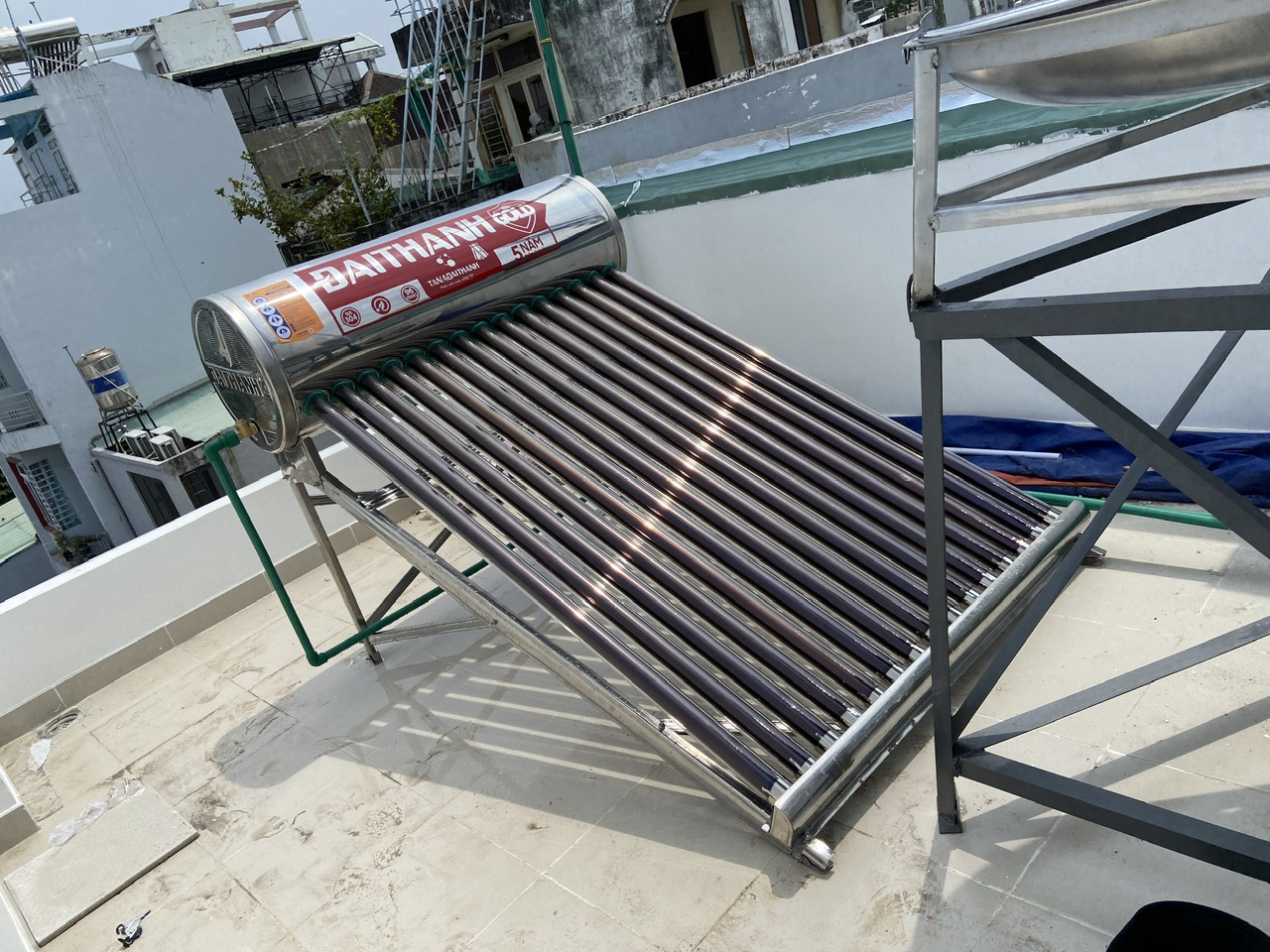 Mua ống thủy tinh năng lượng mặt trời Mua ống thủy tinh năng lượng mặt trời