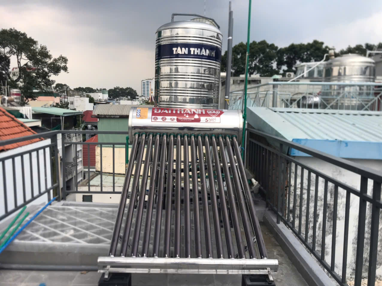 ống thủy tinh năng lượng mặt trời ống thủy tinh năng lượng mặt trời