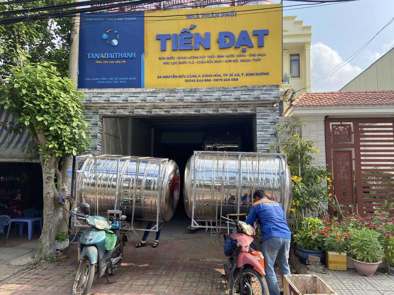 So sánh các mẫu bồn inox Tân Á Đại Thành 1000L phổ biến tại phường Rạch Dừa So sánh các mẫu bồn inox Tân Á Đại Thành 1000L phổ biến tại phường Rạch Dừa