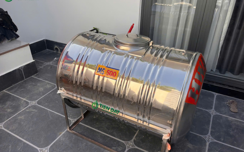 Công trình thực tế giao bồn nước inox Hwata 500L Nằm chính hãng tại Hóc Môn