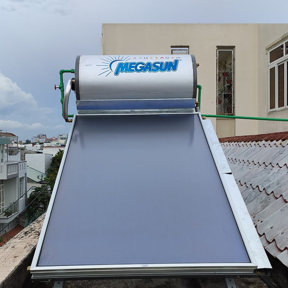 giá máy nước nóng năng lượng mặt trời giá máy nước nóng năng lượng mặt trời
