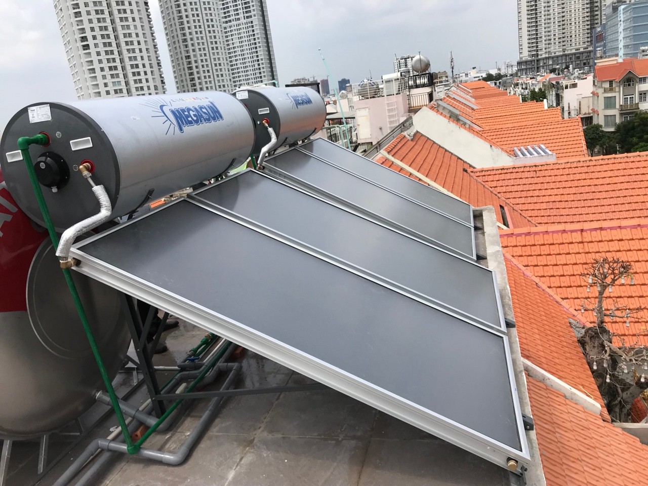 máy nước nóng năng lượng mặt trời megasun máy nước nóng năng lượng mặt trời megasun