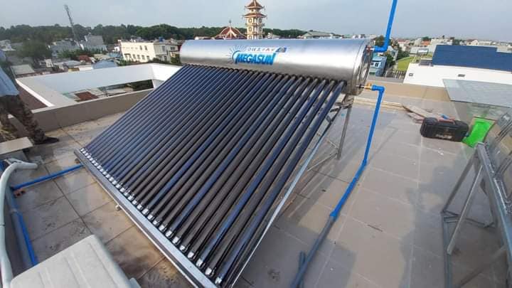 máy nước nóng năng lượng mặt trời megasun 200l máy nước nóng năng lượng mặt trời megasun 200l