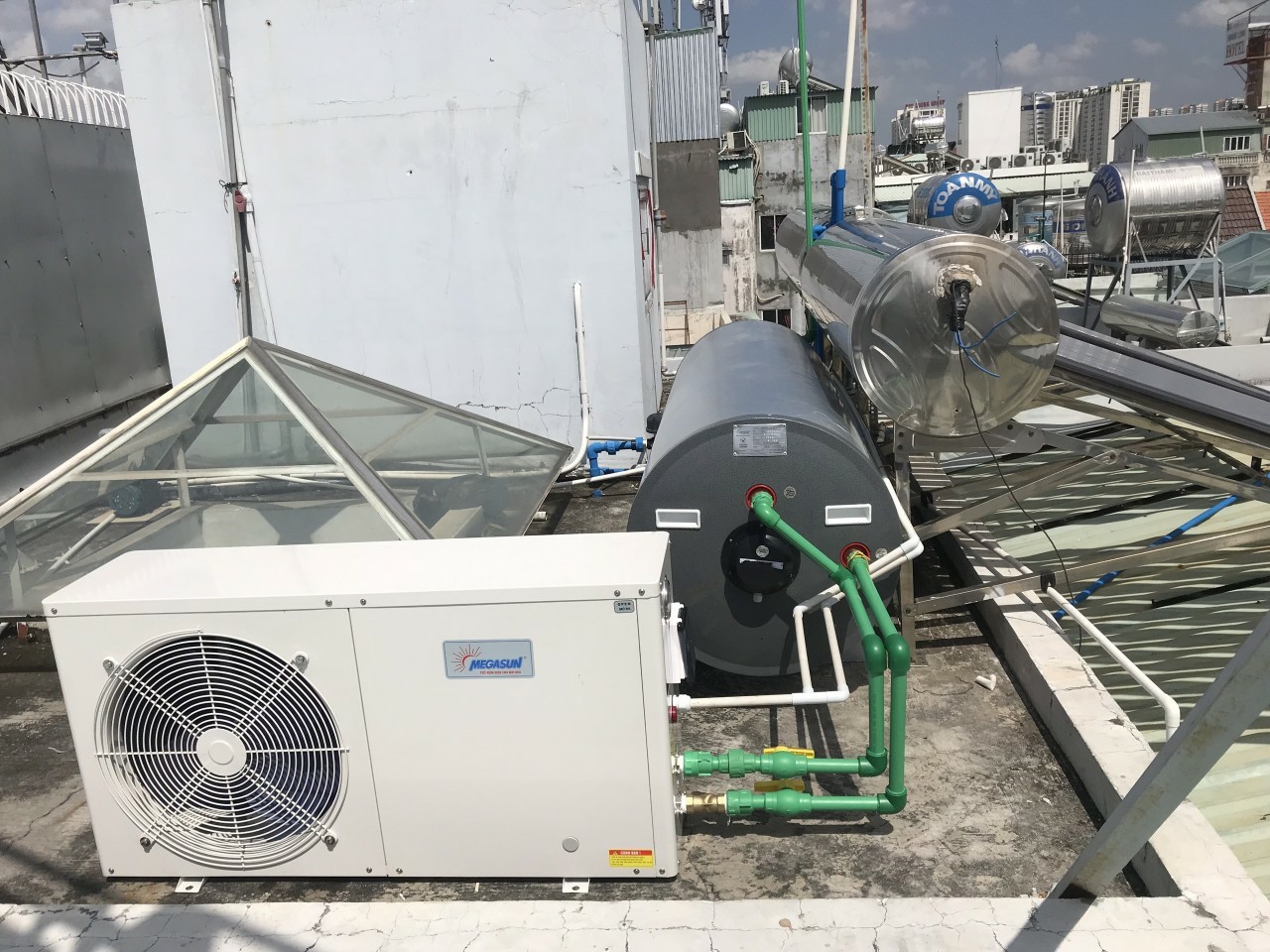 lắp đặt máy nước nóng năng lượng mặt trời lắp đặt máy nước nóng năng lượng mặt trời