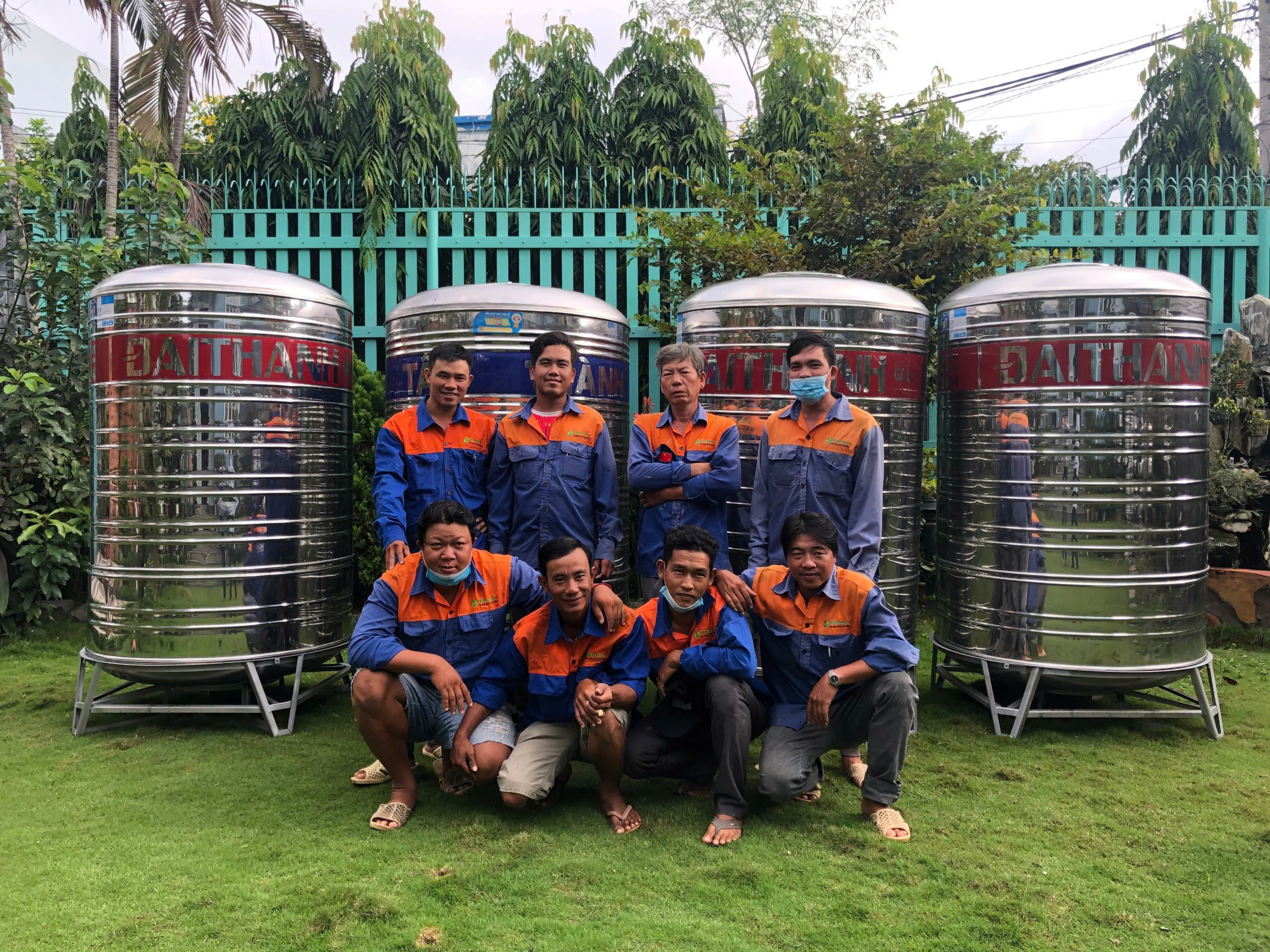 máy năng lượng mặt trời chính hãng máy năng lượng mặt trời chính hãng