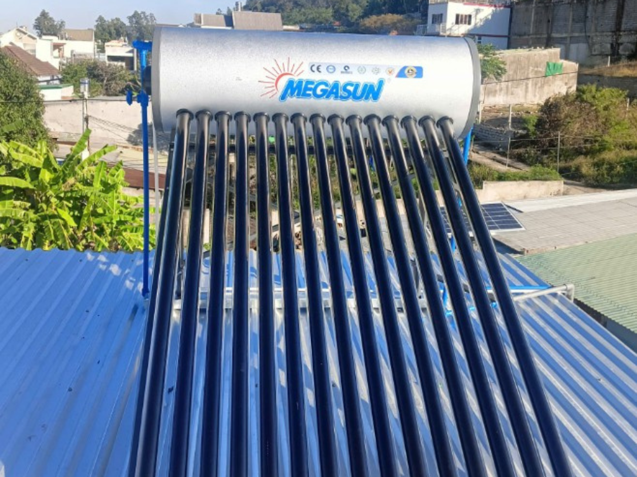 năng lượng mặt trời megasun ống dầu năng lượng mặt trời megasun ống dầu