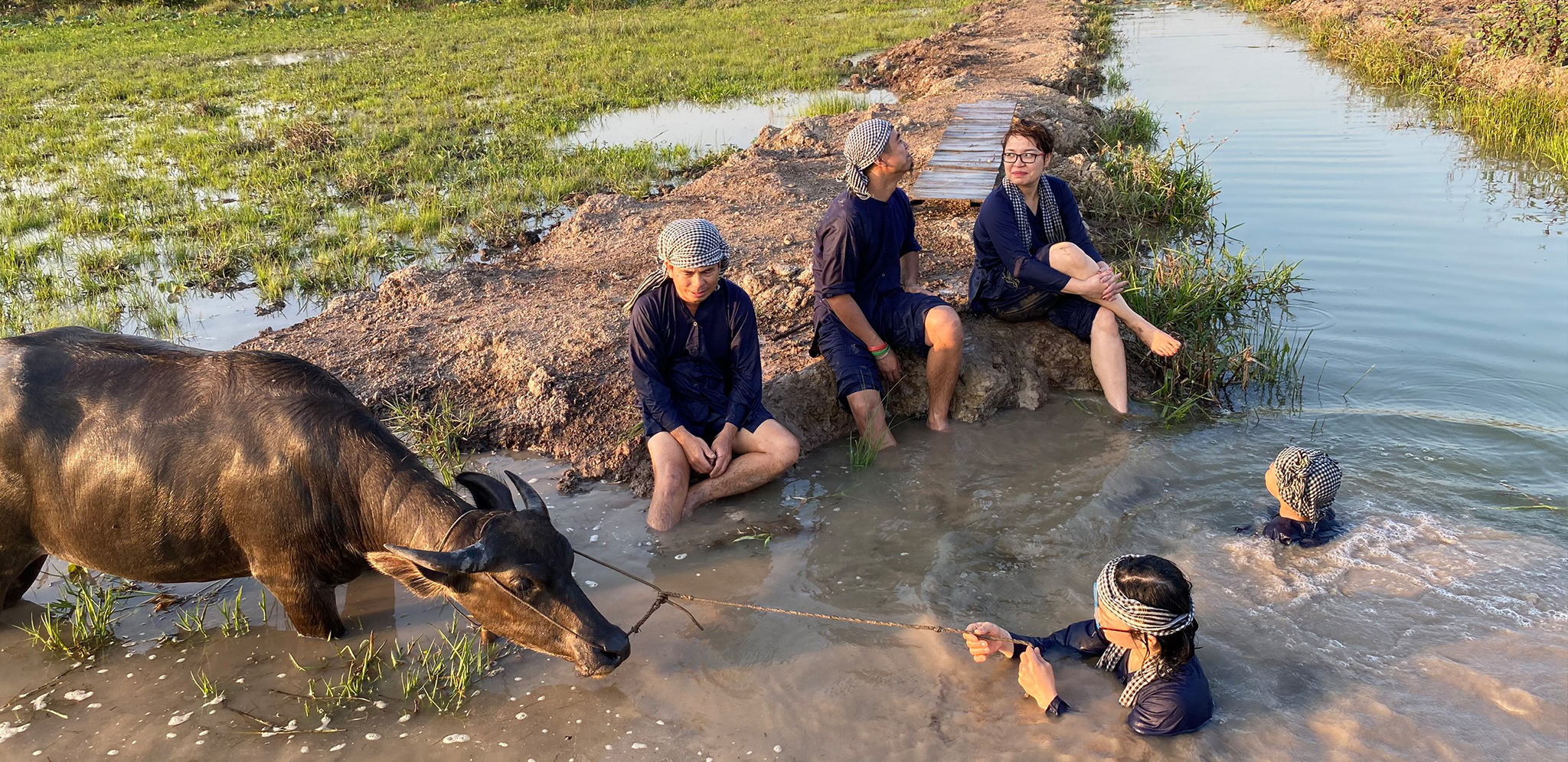 Du_lịch_sinh_thái_miền_Tây_ Chơi với trâu