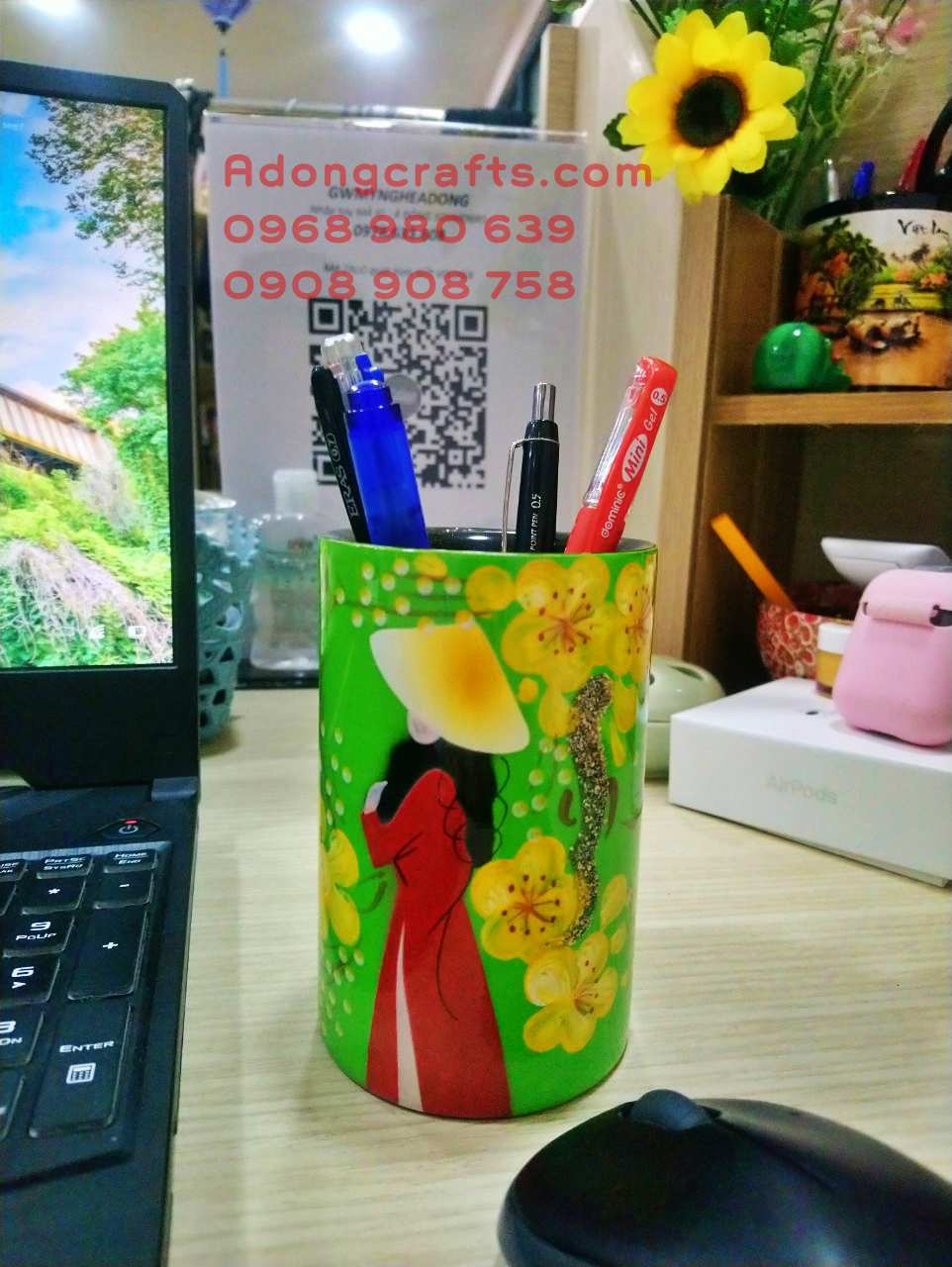 Bình Cắm bút lá lan - Cắm hoa chất liệu gỗ sơn mài , trang trí lưu niệm quà tặng Việt Nam