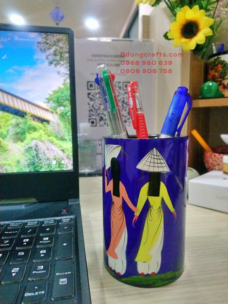 binh cam but son mai qua luu niem viet nam