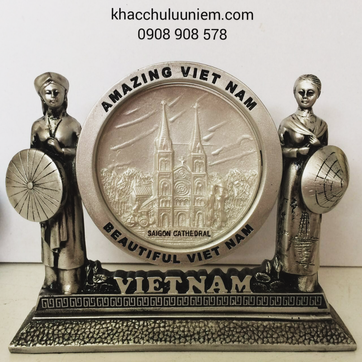 bieu tuong nha tho duc ba