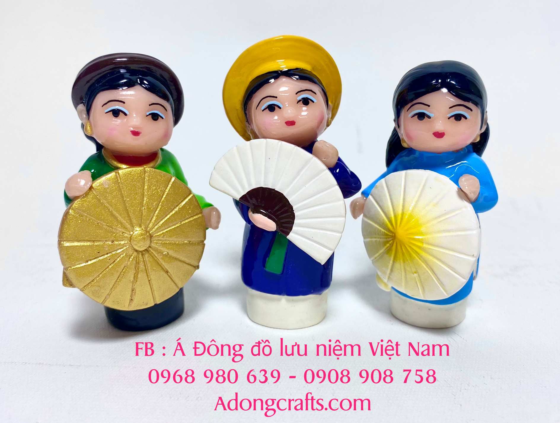 Tượng 3 cô gái Viêt nam chibi đang yeu