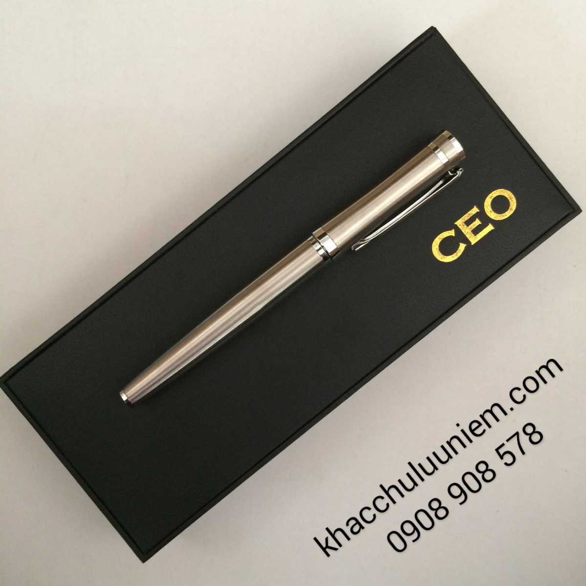 ceo 6636 long bi xam trang