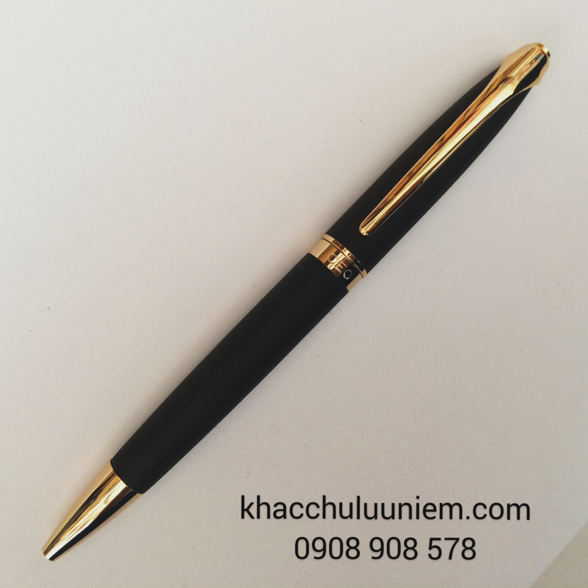 ceo 763 B đen mờ khắc tên