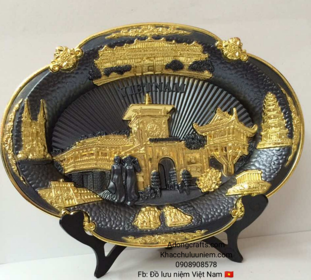 dia oval hop kim cho ben thanh chủ dao tren nen thang canh viet nam