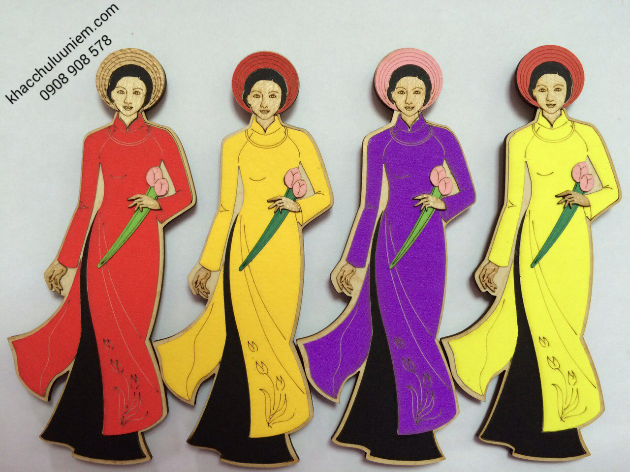 Co gai ao dai viet nam magnet hoa sen