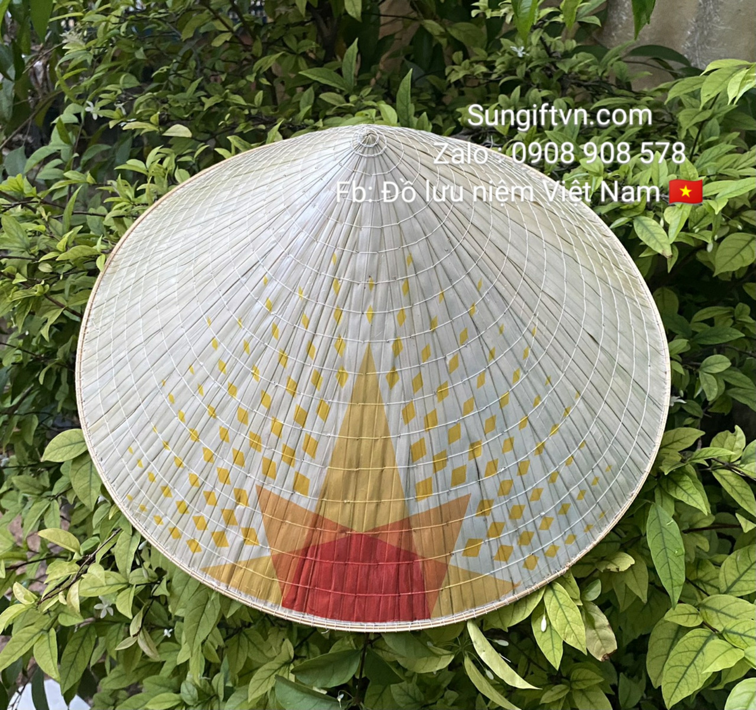 nón lá in logo theo yeu cau