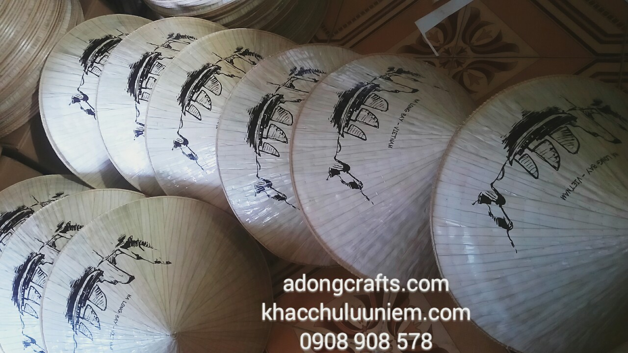 in hinh theo yêu cầu lên nón lá hinh hạ long bay