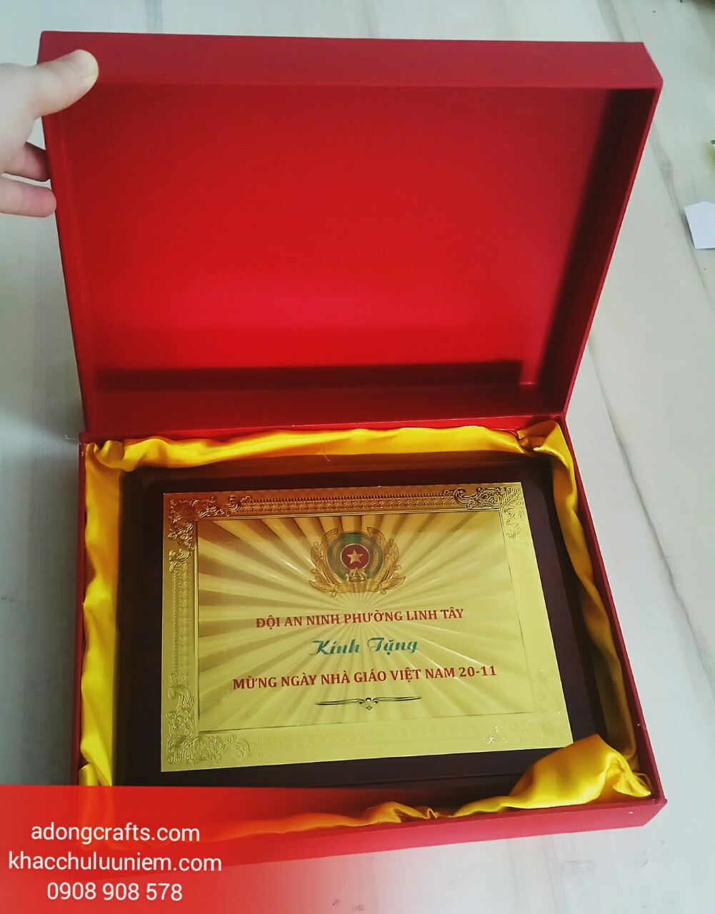 ky niem chuong go lam theo yeu cau