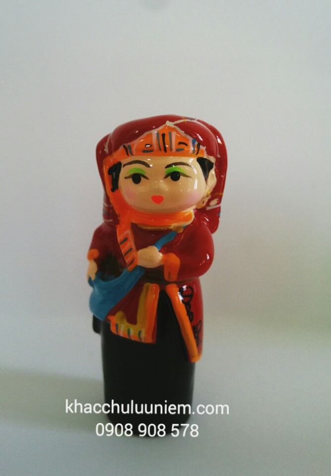 Dan toc h mong miss viet nam