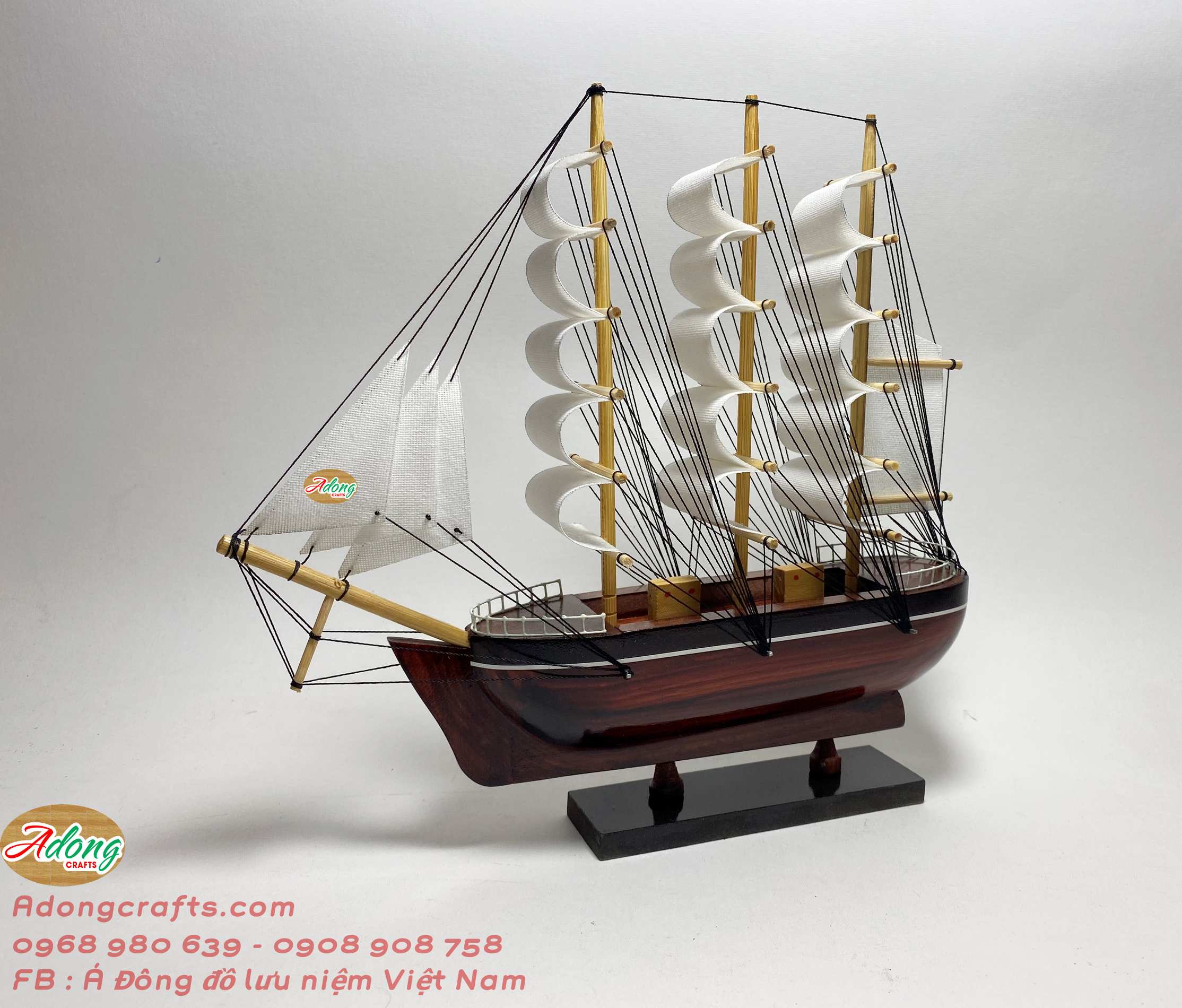 thuyen go trang tri lưu niem viet nam