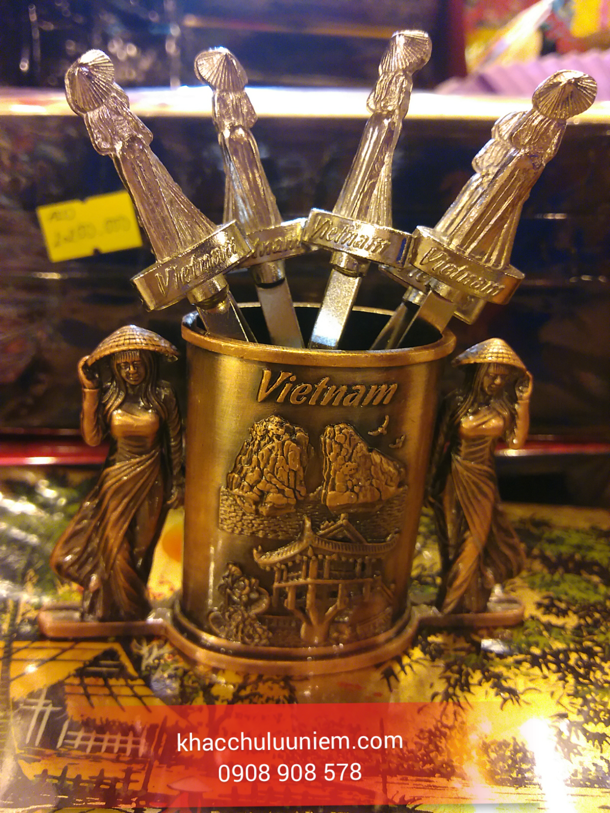 Bộ nĩa lưu niệm