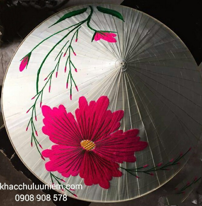 non la theu hinh hoa sen viet nam