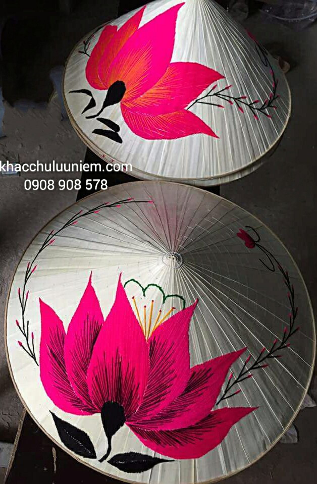 non la theu hinh hoa sen