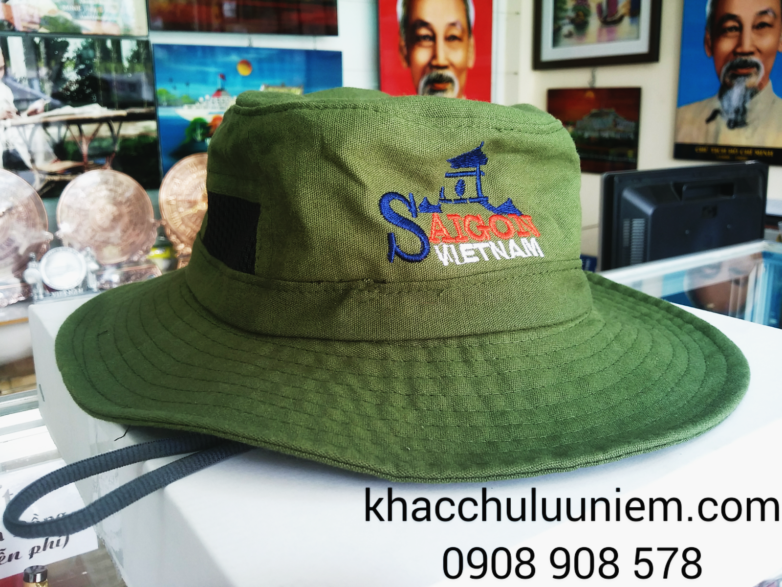 Nón tai bèo - Giải phóng miền Nam