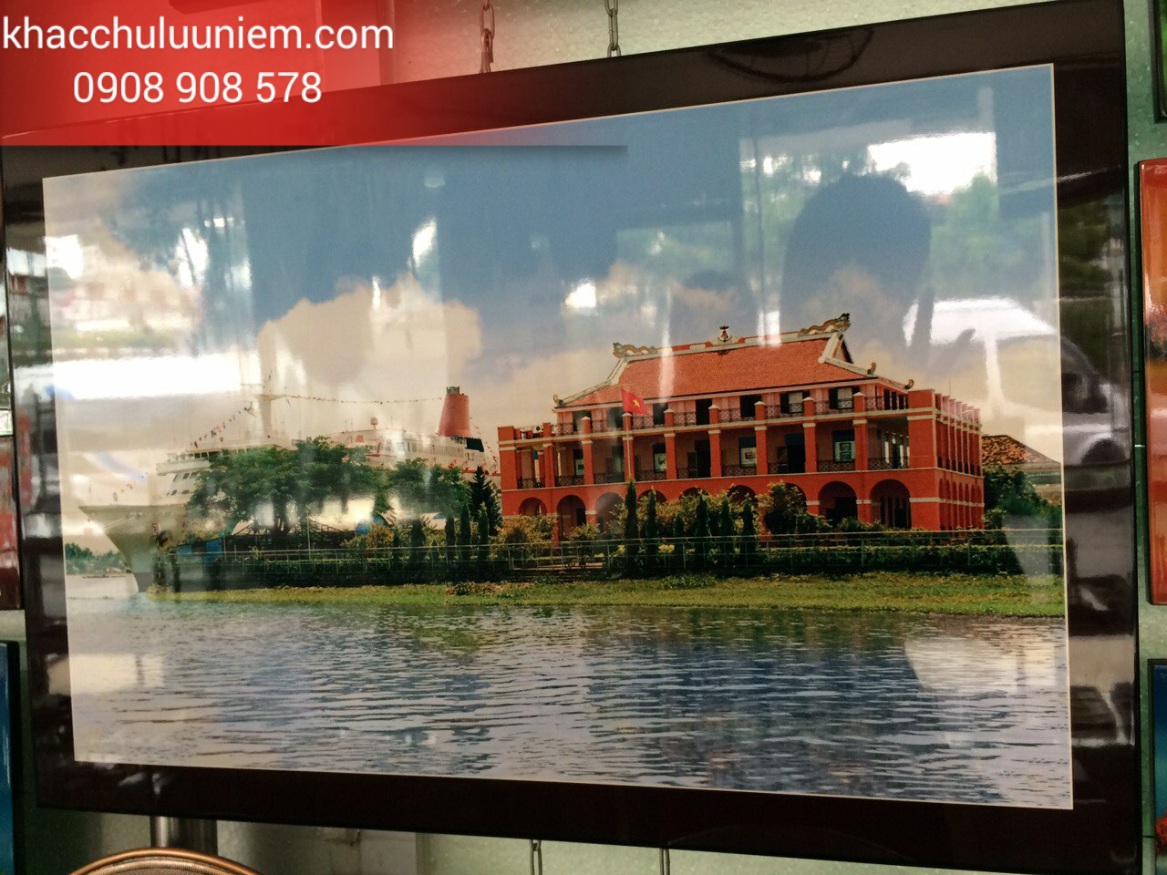 tranh son mai ben nha rong dẹp y nghĩa lich su lon