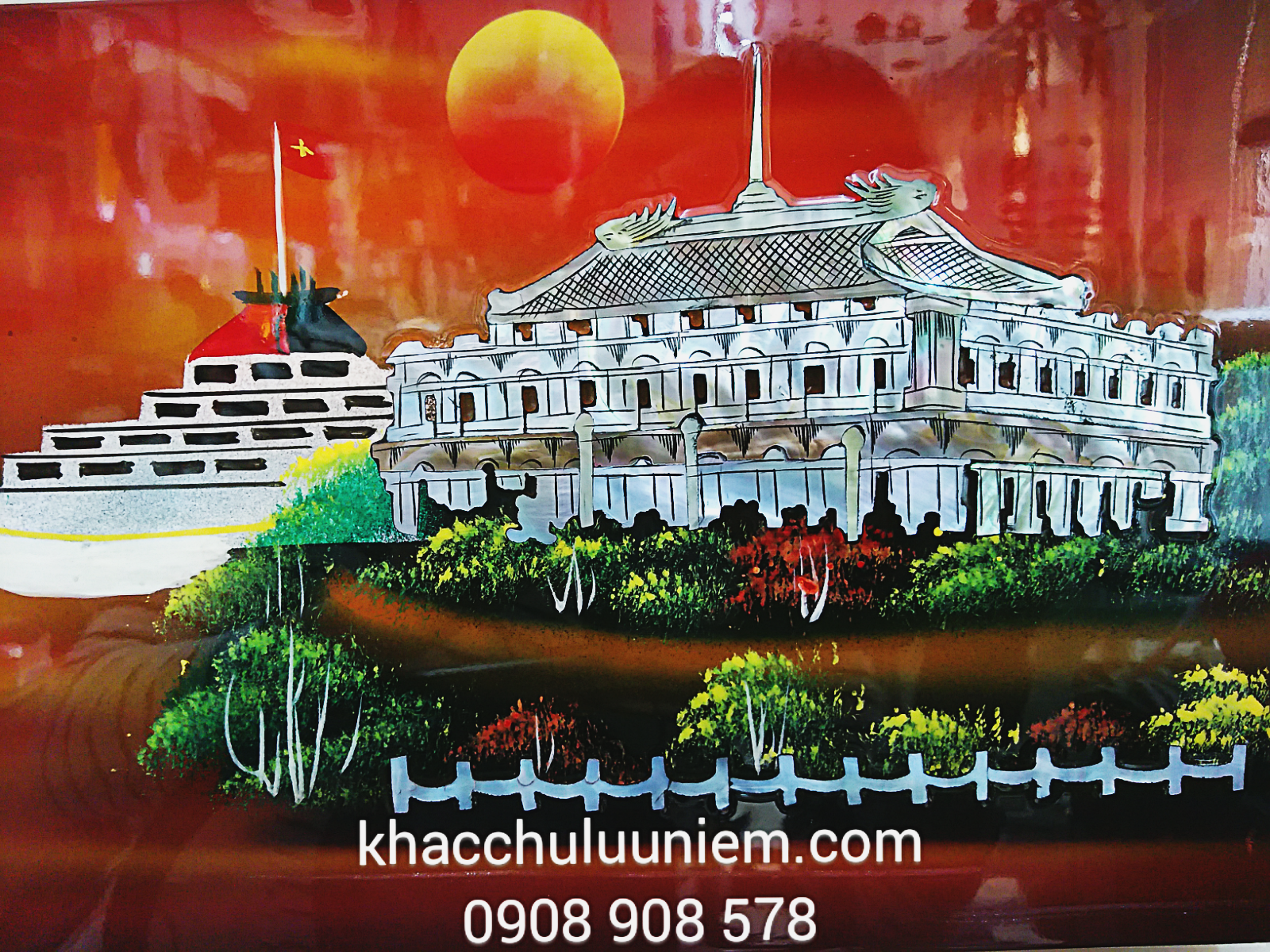 tranh son mai ben nha rong