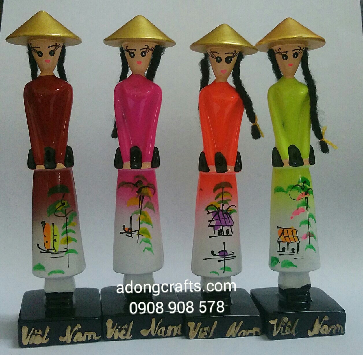 tuong nu sinh om cap non la