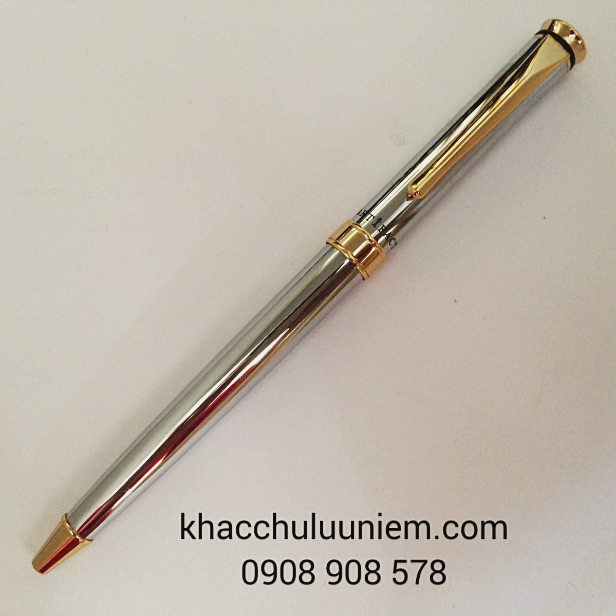 bút ký khac chu sang trang