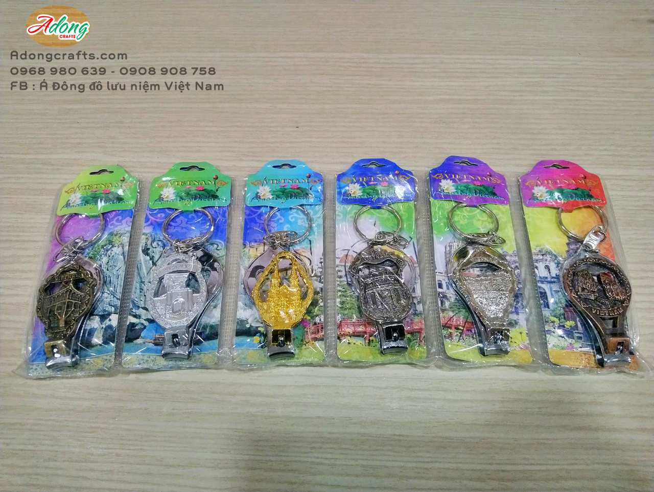 Móc khóa 2 D bấm móng, dũa móng có đồ khui nắp chai bằng kim loại - Hình địa danh - Quà Tặng Lưu Niệm Việt Nam