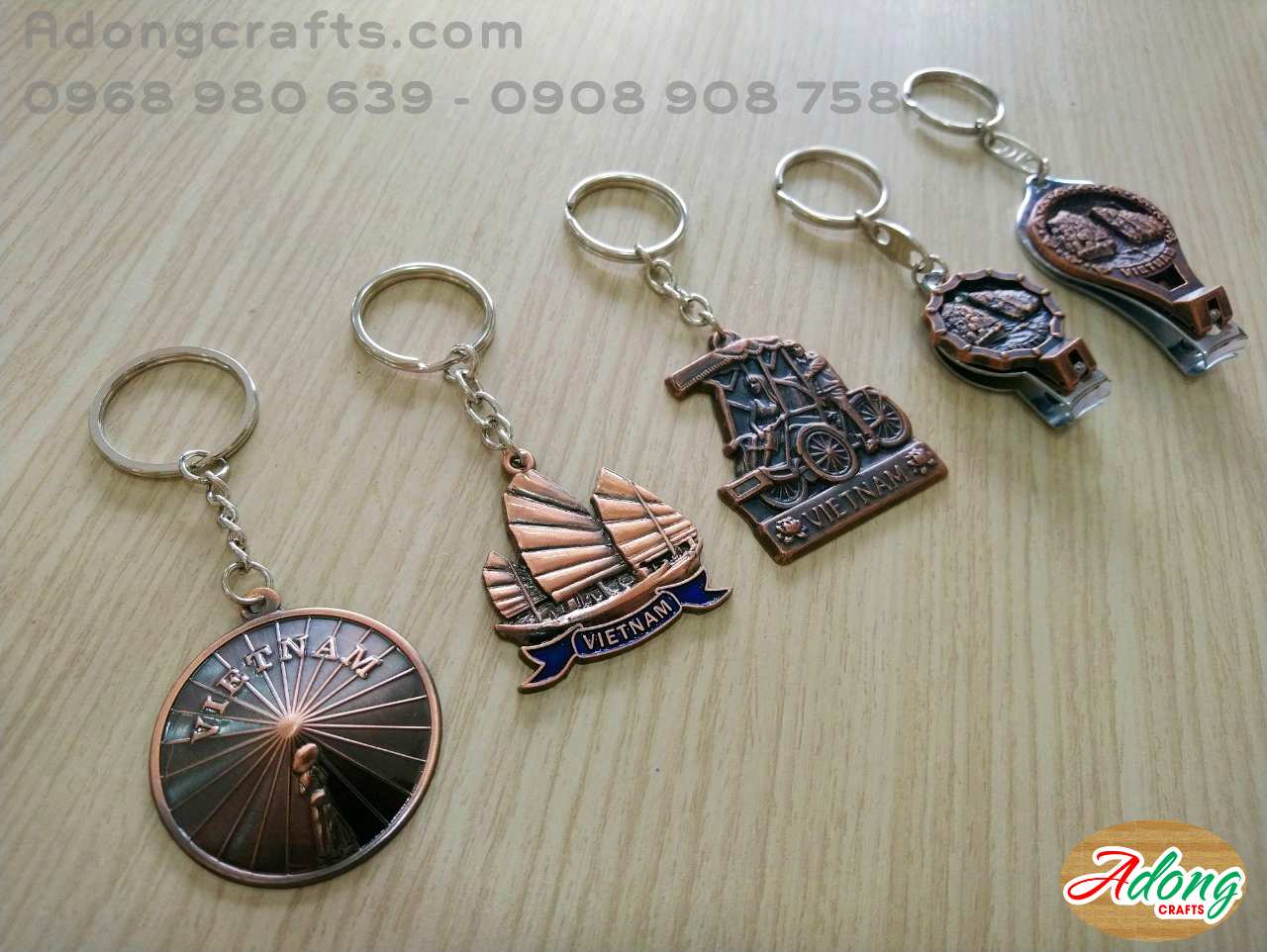 moc khoa keychain qua tang luu niem viet nam