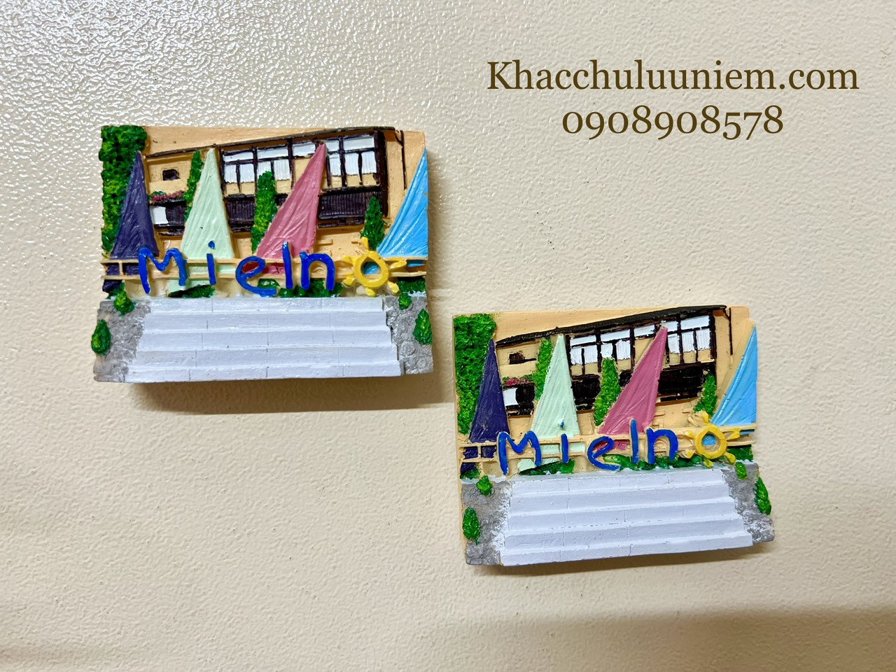 HIT NAM CHAM LUU NIEM HINH ANH VE TAY THEO YEU CAU