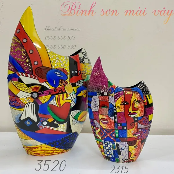 Bình trăng sơn mài